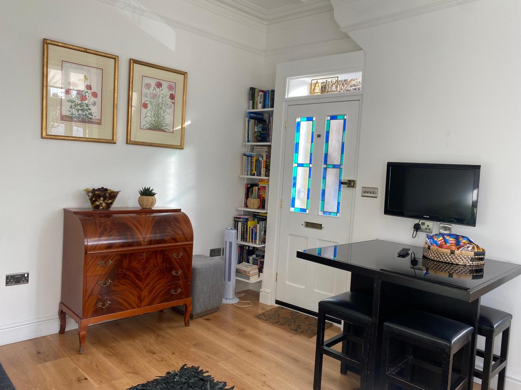 Interior Designed Flat Near Kew Botanical Gardens Lejlighed London Eksteriør billede